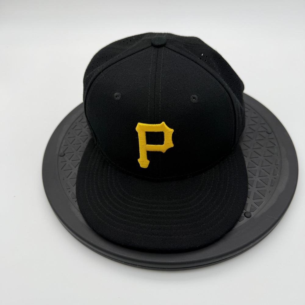 Nike True Dri-FIT Pittsburgh Pirates Hat Mens Black Yellow MLB Adjustable Cap